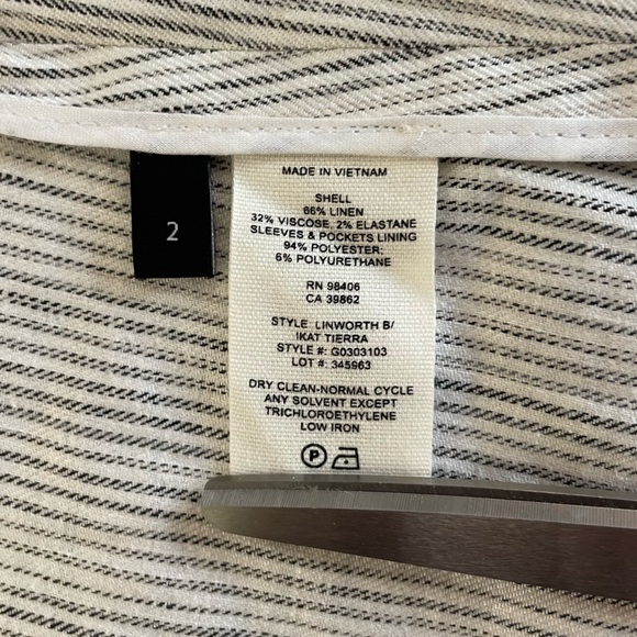 Theory white & blue stripe linen blazer size 2 - Picture 16 of 16